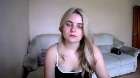 shy_sabrina_ online show from July 4, 2026, 12:00 pm