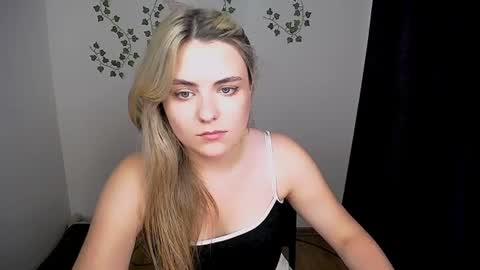 shy_sabrina_ online show from July 20, 2026, 2:08 pm