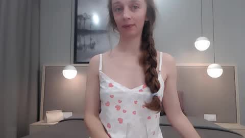 Snapshot of shy_schoolgirl_ chatting on November 15, 2025, 3:30 pm shy_schoolgirl_ online show from November 15, 2025, 3:30 pm