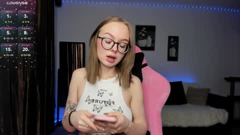 Snapshot of shy_suchka chatting on January 18, 2025, 1:08 pm Melissa online show from January 18, 2025, 1:08 pm