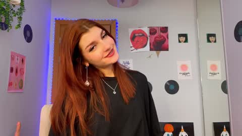 Snapshot of shybella_girl chatting on December 12, 2024, 7:52 am Bella online show from December 12, 2024, 7:52 am