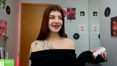 Snapshot of shybella_girl chatting on January 20, 2025, 8:41 am Bella online show from January 20, 2025, 8:41 am