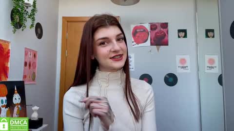 Snapshot of shybella_girl chatting on February 12, 2025, 7:34 am Bella online show from February 12, 2025, 7:34 am