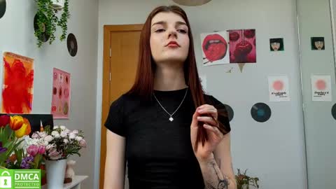 Snapshot of shybella_girl chatting on March 11, 2025, 11:01 am Bella online show from March 11, 2025, 11:01 am