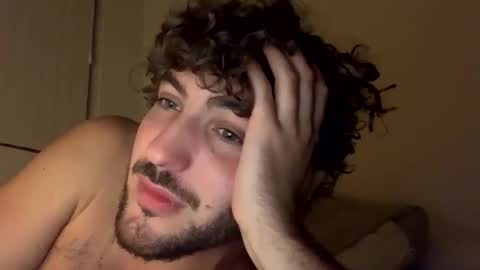 Snapshot of shybutf chatting on November 4, 2025, 1:32 pm shybutf online show from November 4, 2025, 1:32 pm