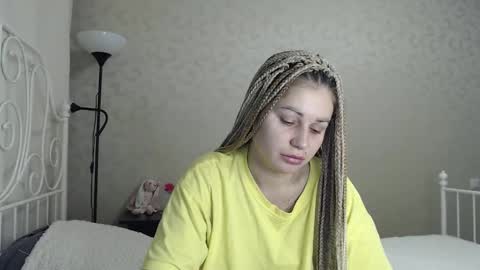 Snapshot of shyevaa chatting on October 31, 2025, 2:51 pm Eva online show from October 31, 2025, 2:51 pm