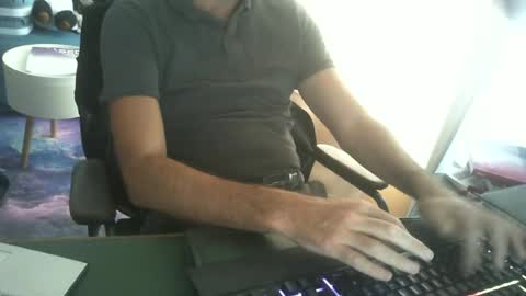 shyfrenchcock online show from June 18, 2026, 12:20 pm