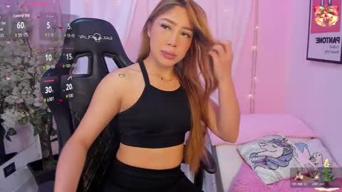 shygoddess_69 online show from December 15, 2025, 12:26 am