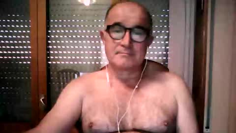 shymmy10 online show from June 7, 2026, 4:16 am