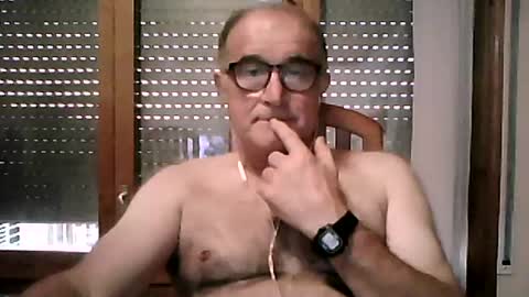 shymmy10 online show from July 5, 2026, 4:19 am
