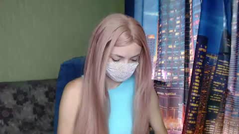 Sophie 3 online show from July 6, 2026, 4:53 am