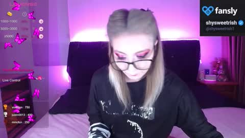 Snapshot of shysweetrish chatting on November 9, 2025, 10:19 pm shysweetrish online show from November 9, 2025, 10:19 pm