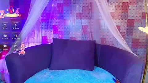 Luciana online show from November 10, 2025, 3:16 am