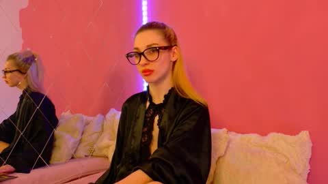 Snapshot of sia_a chatting on February 9, 2026, 5:11 am Anastasia online show from February 9, 2026, 5:11 am