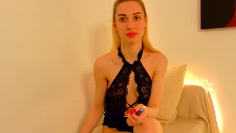 Snapshot of sia_a chatting on February 25, 2026, 6:34 am Anastasia online show from February 25, 2026, 6:34 am