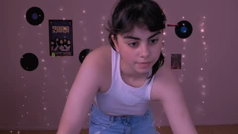 Snapshot of sia_moon1 chatting on May 23, 2026, 9:13 am sia_moon1 online show from May 23, 2026, 9:13 am