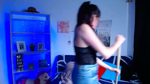 sian online show from January 13, 2025, 6:38 pm