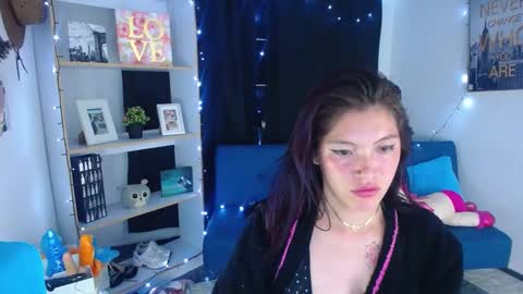 sian online show from February 3, 2025, 7:31 pm