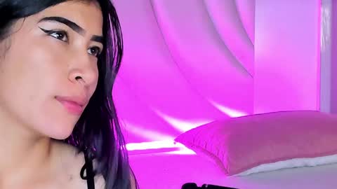 Siara and Zoe tattoo online show from May 16, 2026, 12:07 am