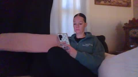 Snapshot of sidneyraee chatting on February 27, 2026, 4:07 pm Mrs. St. Patrickk online show from February 27, 2026, 4:07 pm