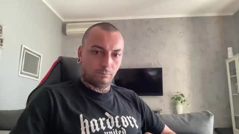 sidvicious23cm online show from October 29, 2025, 10:28 am