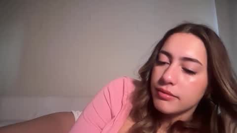 Snapshot of sieena chatting on September 10, 2025, 9:48 pm Siena online show from September 10, 2025, 9:48 pm