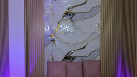 Siena online show from April 15, 2026, 11:50 am