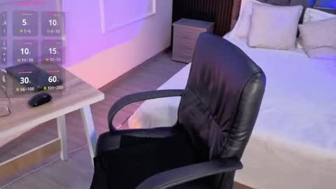 Siena Rosewood online show from March 17, 2026, 3:22 am