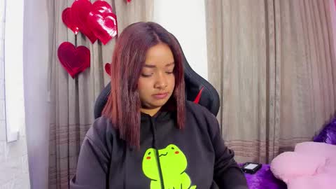 Snapshot of sienna_lux01 chatting on February 22, 2026, 2:04 pm sienna_lux01 online show from February 22, 2026, 2:04 pm