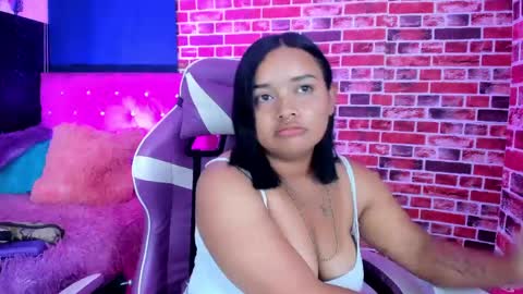 sienna_lux01 online show from April 11, 2026, 2:38 am