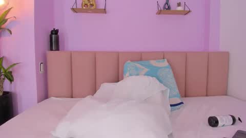 Snapshot of sienna_mg12 chatting on November 10, 2025, 12:15 pm sienna_mg12 online show from November 10, 2025, 12:15 pm