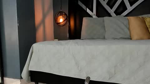 Keira online show from September 28, 2025, 11:26 am