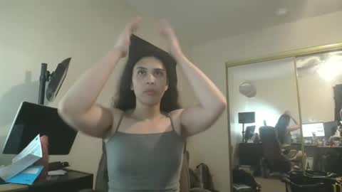 Snapshot of siennalilbunnykate chatting on November 30, 2025, 9:35 am Nicole Zelaya Ferrati Niky Ferrati online show from November 30, 2025, 9:35 am