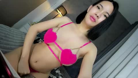 Snapshot of siennatsasian chatting on October 31, 2025, 3:07 am Callme Sexy Sienna online show from October 31, 2025, 3:07 am
