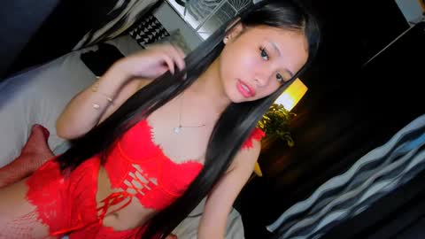 Snapshot of sierracoxriches chatting on January 20, 2025, 6:32 pm Belle online show from January 20, 2025, 6:32 pm