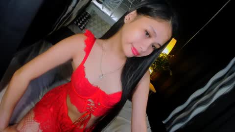 Snapshot of sierracoxriches chatting on January 21, 2025, 6:34 pm Belle online show from January 21, 2025, 6:34 pm
