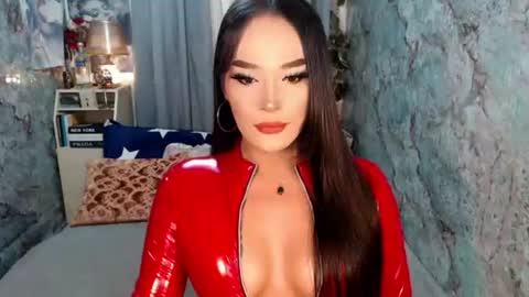 Snapshot of sierrafina_mcbride chatting on July 1, 2026, 10:39 am Sierrafina online show from July 1, 2026, 10:39 am