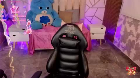 Siiam Tay online show from December 3, 2025, 3:14 am