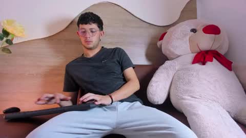 siimon_grey online show from September 13, 2025, 7:35 pm