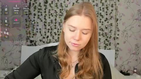 Chloe online show from October 27, 2025, 5:22 am