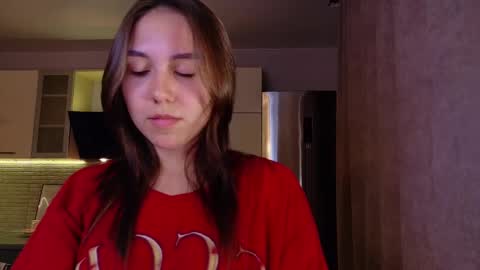 You fav Miss Si online show from October 9, 2025, 3:21 pm