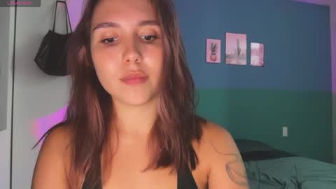 You fav Miss Si online show from May 11, 2026, 2:45 pm