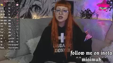 Mia online show from May 19, 2026, 9:10 pm