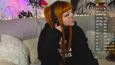 Mia online show from May 30, 2026, 7:44 pm