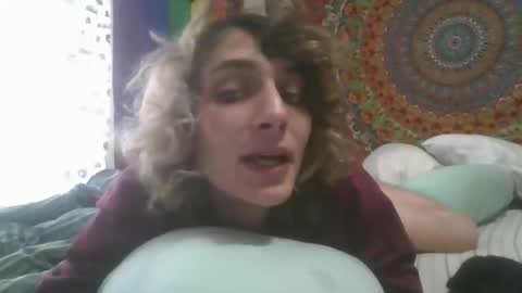 Hailey online show from November 11, 2025, 5:02 pm