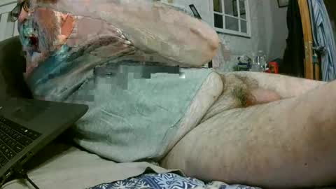 sillyoldman45221063 online show from May 15, 2026, 10:50 pm