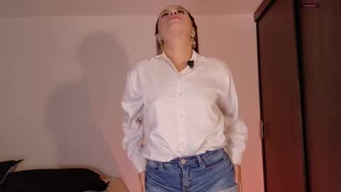 silavna249 online show from March 15, 2026, 12:11 pm