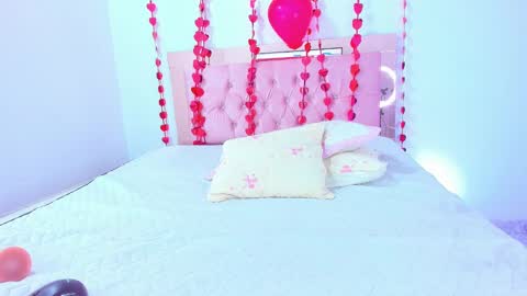 Silvana online show from February 24, 2025, 7:19 pm