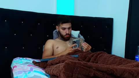 Snapshot of silvano_torrez chatting on February 14, 2025, 12:41 am silavno online show from February 14, 2025, 12:41 am