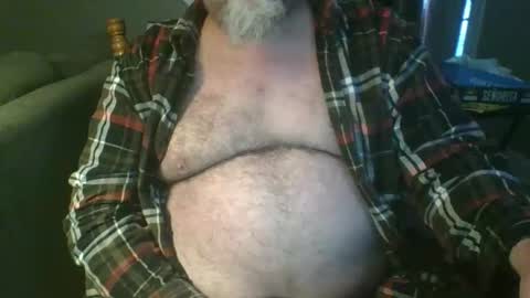 Snapshot of silverdadbod chatting on February 22, 2026, 12:58 pm silverdadbod online show from February 22, 2026, 12:58 pm